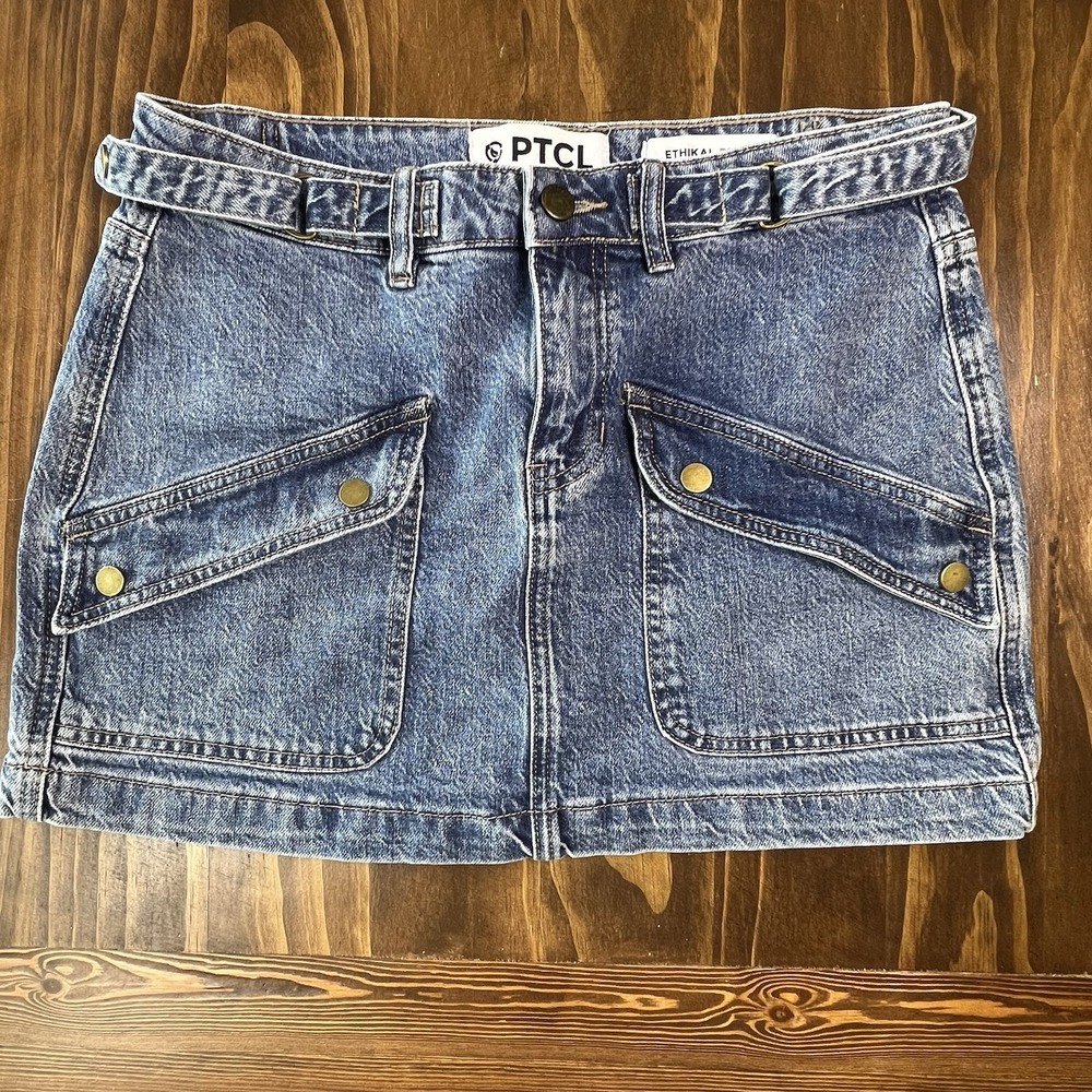 NWT PTCL Ethical Denim Mini Skirt 90's Y2K with Pockets Size 28 Med Wash - Picture 2 of 9